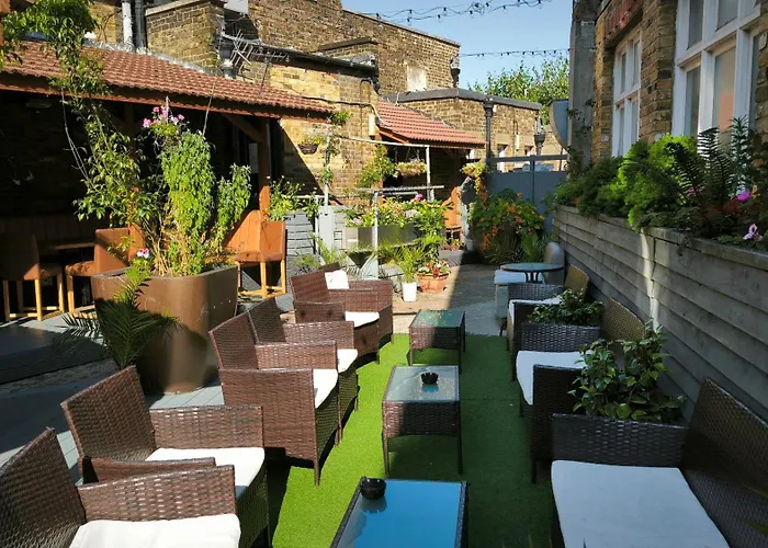 Bed and Breakfast Oyo The Kilburn Arms Londres